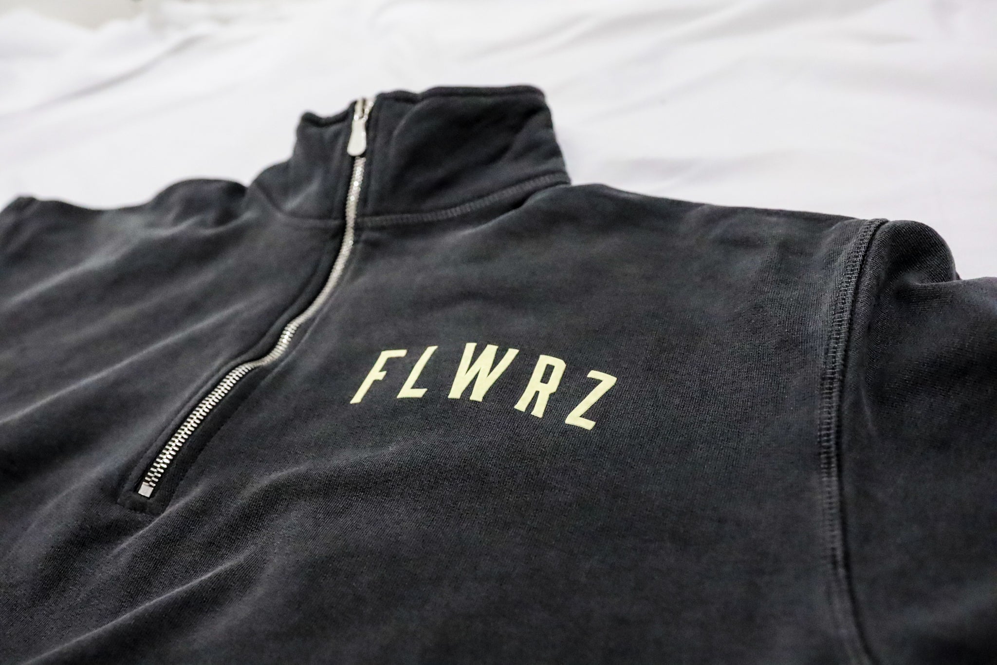 FLWRZ 1/4 Zipper Jacket