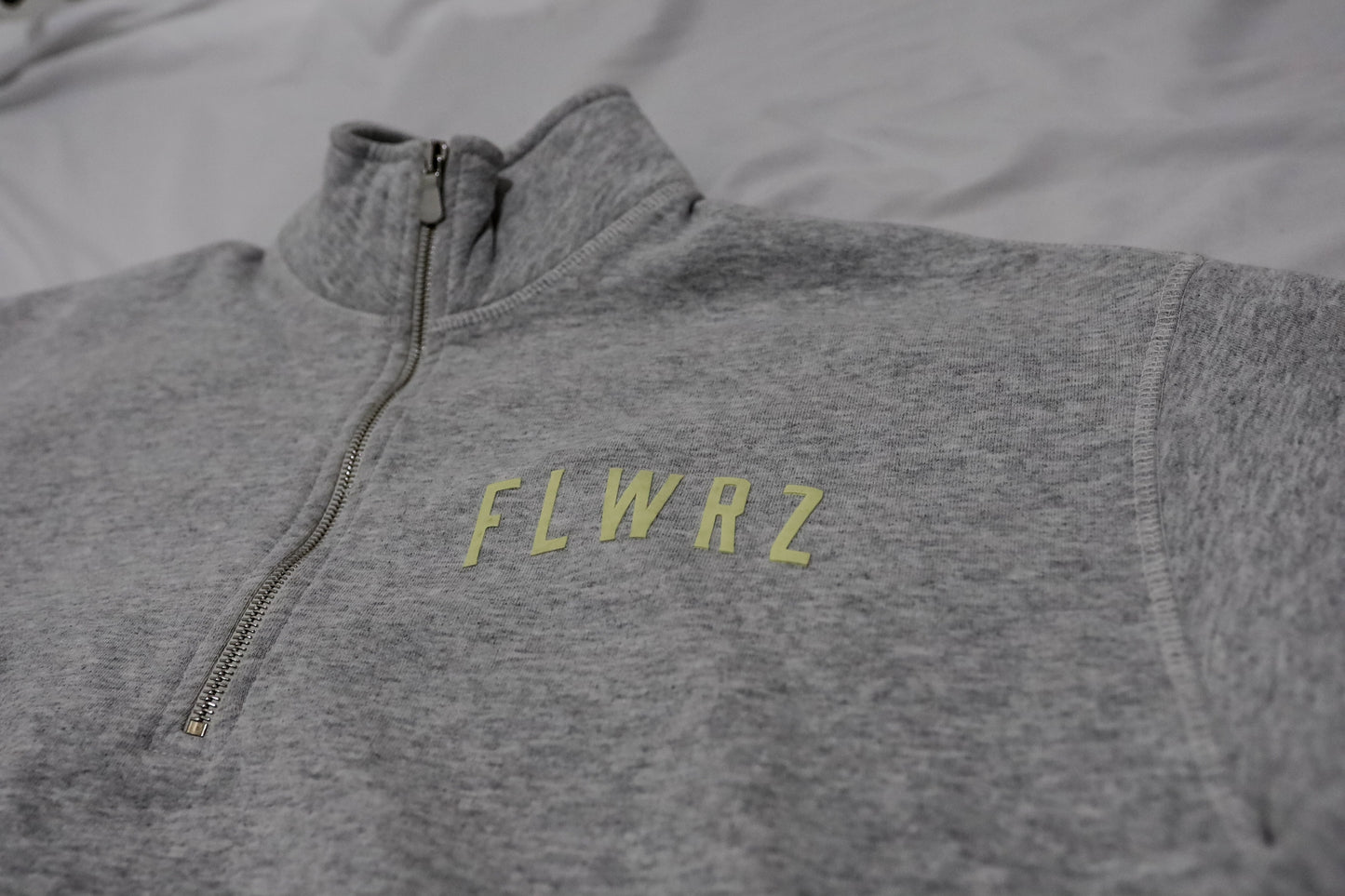 FLWRZ 1/4 Zipper